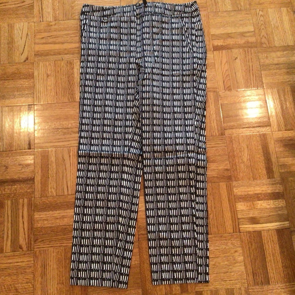 NWT Adrianna Pappel Capri pants sz‎ 8